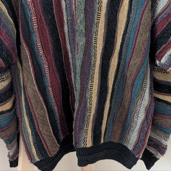 Vintage 90's Coogi Style Abstract Textured Chunky Crewneck Sweater In Black - Picture 6 of 8